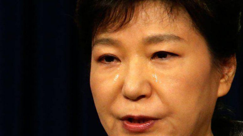 Ferry: la Presidente surcoreana pidi perdn llorando en la TV