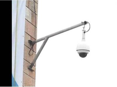 En una improvisada instalaci�n de c�maras de seguridad, estropearon el principal monumento de Alvear