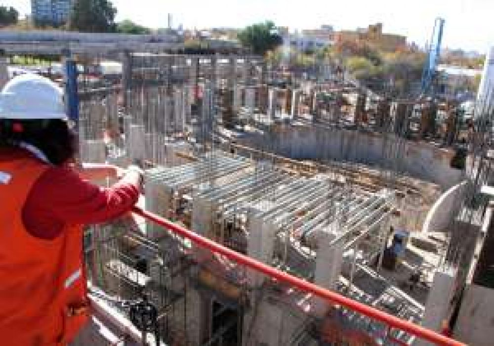 Los telones del Teatro del Bicentenario ser�n italianos