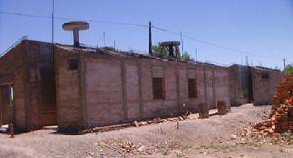 Construyen 200 viviendas en Sarmiento