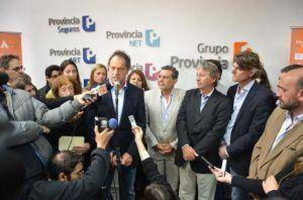 Daniel Scioli en La Rioja record� a Carlos Menem