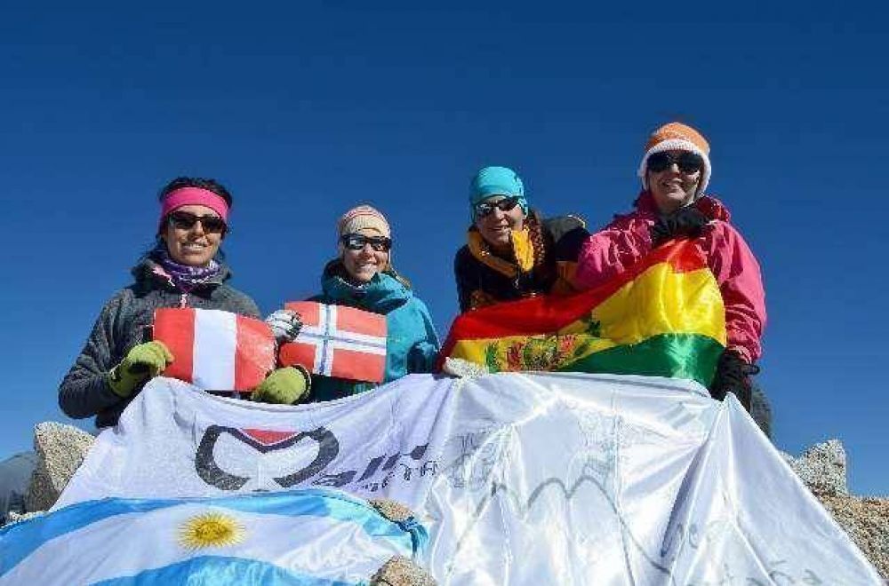 Una expedici�n de mujeres logr� por primera vez las 9 cumbres de Cachi