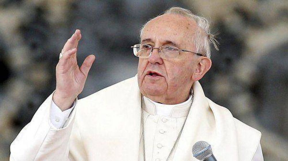 Desde Roma, el papa Francisco ordena a la Iglesia argentina
