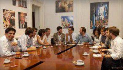 Las juventudes se unen
