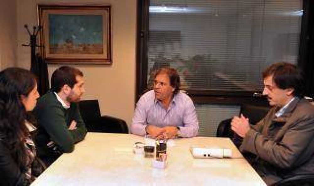 Alberto P�rez se reuni� con concejales de Tigre