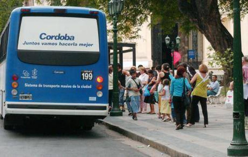 Choferes de Ciudad de C�rdoba podr�an parar el servicio