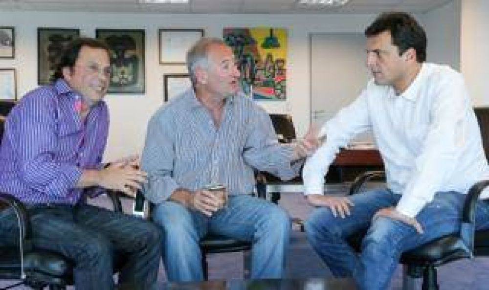 Intendente de Magdalena se pas� al massismo: 