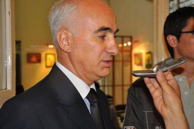 Cuentas atrasadas: Evangelista dijo que pusieron personal sin experiencia en Tesorer�a
