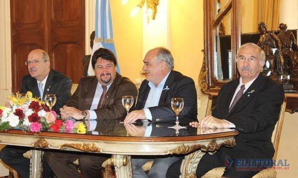 Closs admiti� que Misiones recibe m�s por Yacyret� pero neg� discriminaci�n de Naci�n