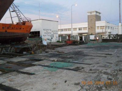 Consorcio Portuario desaloj� ex astillero Uni�n