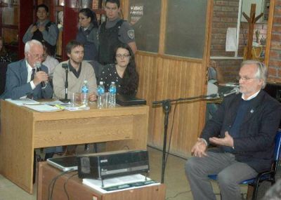 Crimen de Aigo: declar� el intendente de San Martin de los Andes