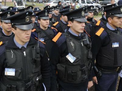 Lamberto destac� que la formaci�n especial que recibi� la Polic�a Comunitaria