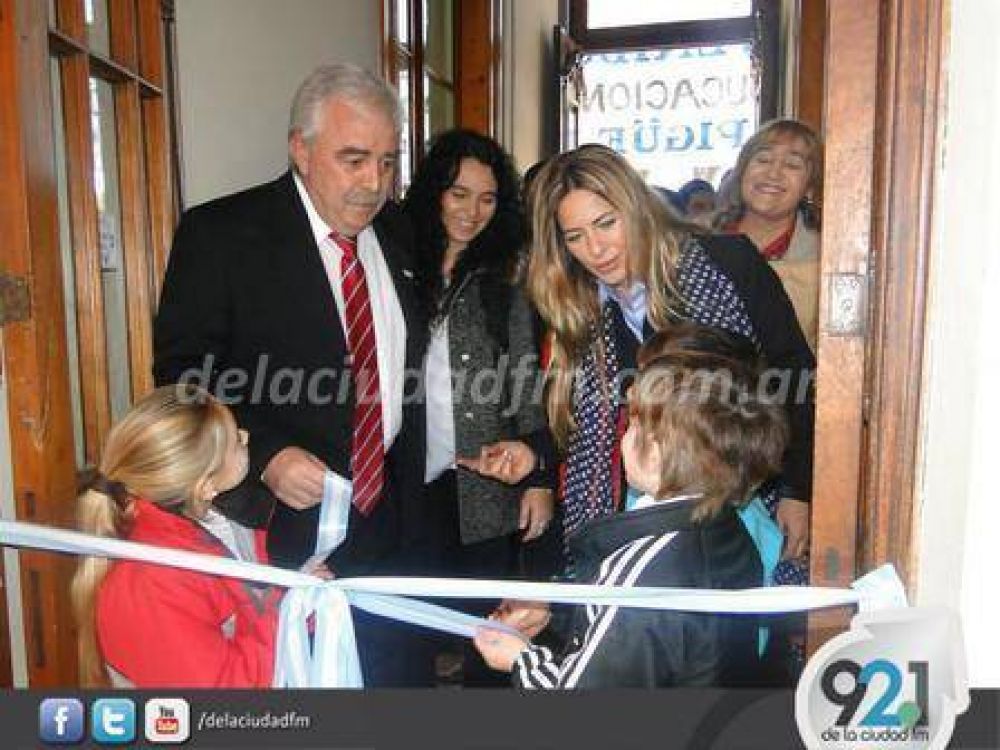 La titular de la cartera educativa particip� de varios actos en Pig��