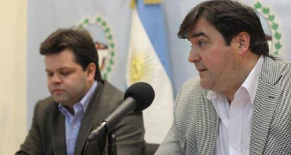 Renunciaron los ministros Ivovich y Blassiotto