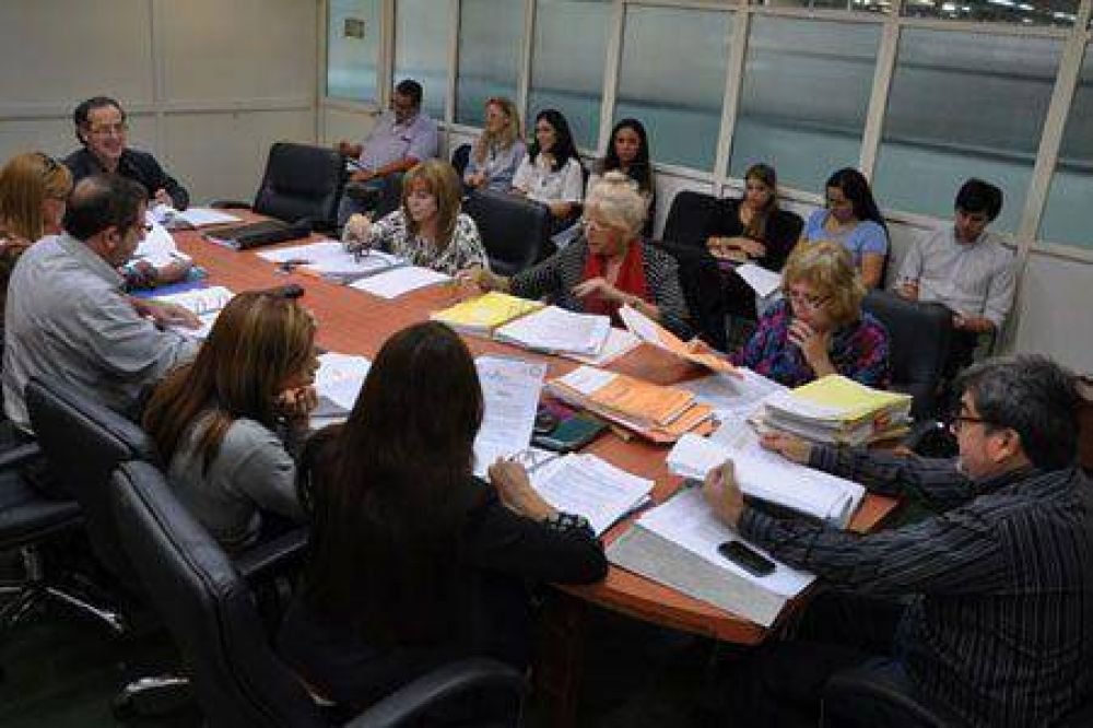 Intentan convocar a funcionarios de la Gobernaci�n y la Fiduciaria por las pautas publicitarias