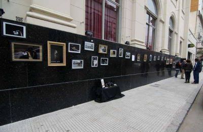 Las calles de Azul se llenaron de fotos