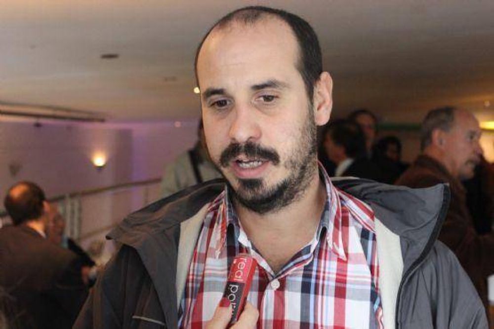 Gast�n Crespo: �Hoy el Concejo no funciona por responsabilidad de los concejales del massismo�