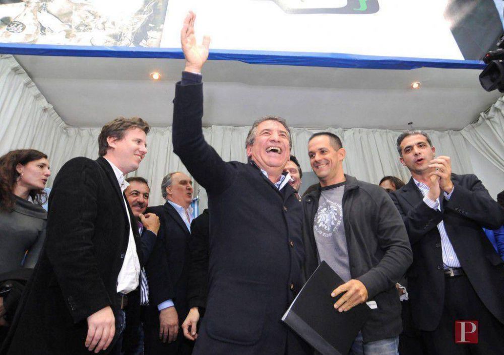 Con el Bruera concejal, Urribarri llev� su campa�a 2015 a la capital bonaerense