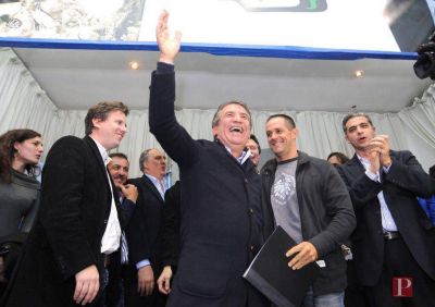 Con el Bruera concejal, Urribarri llev� su campa�a 2015 a la capital bonaerense