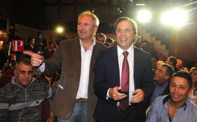 Giustozzi present� al nuevo renovador y chicane� a Insaurralde, Scioli y Boudou