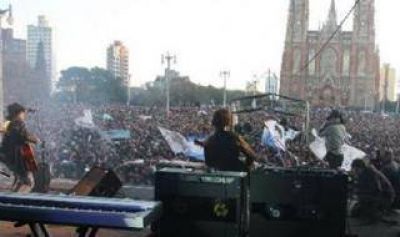 La Plata: Duros cuestionamientos del massismo a Bruera por gastos en recitales