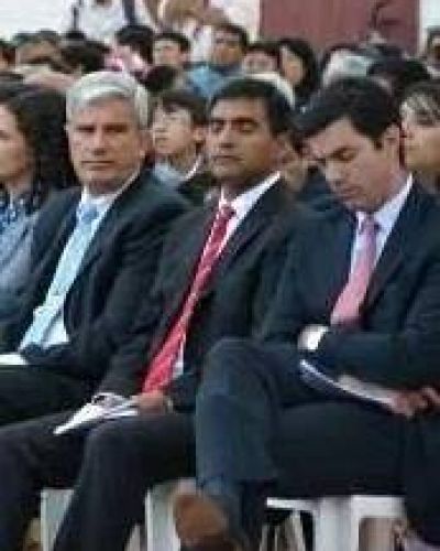 Urtubey se durmi� en misa