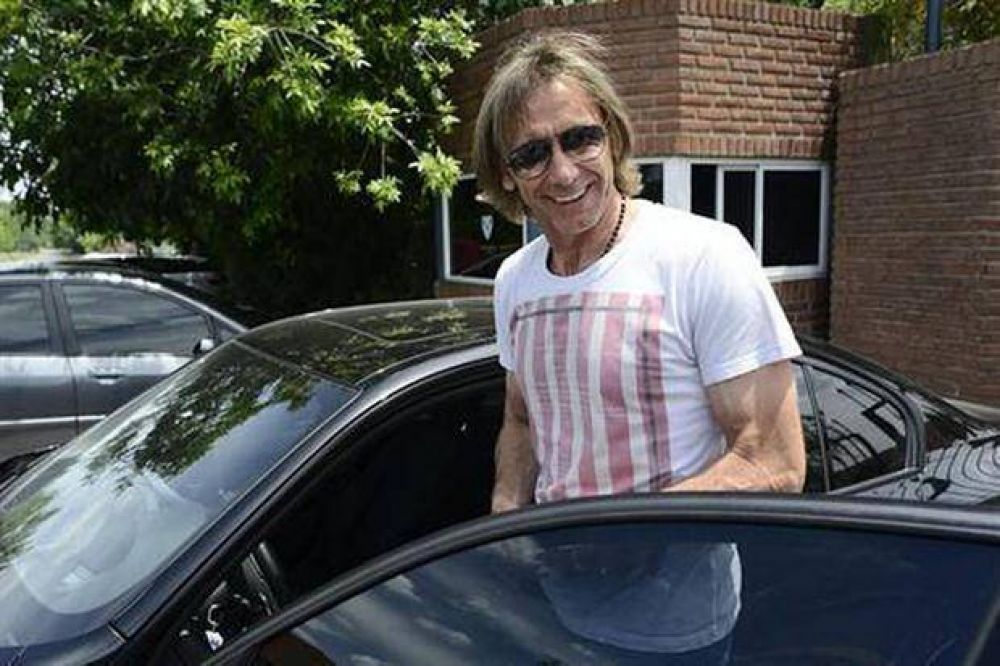 Ricardo Gareca le pidi� 72 horas a Racing para dar su respuesta definitiva