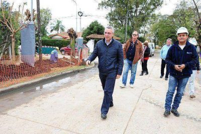 Avanzan las nuevas redes de gas natural para Benav�dez Centro