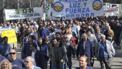 Luz y Fuerza y el Suoem se movilizan hoy por Ganancias