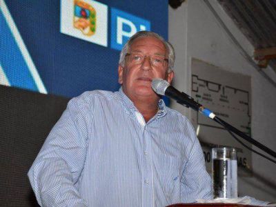 �Acepto con fortaleza los compromisos y desaf�os de este presente�