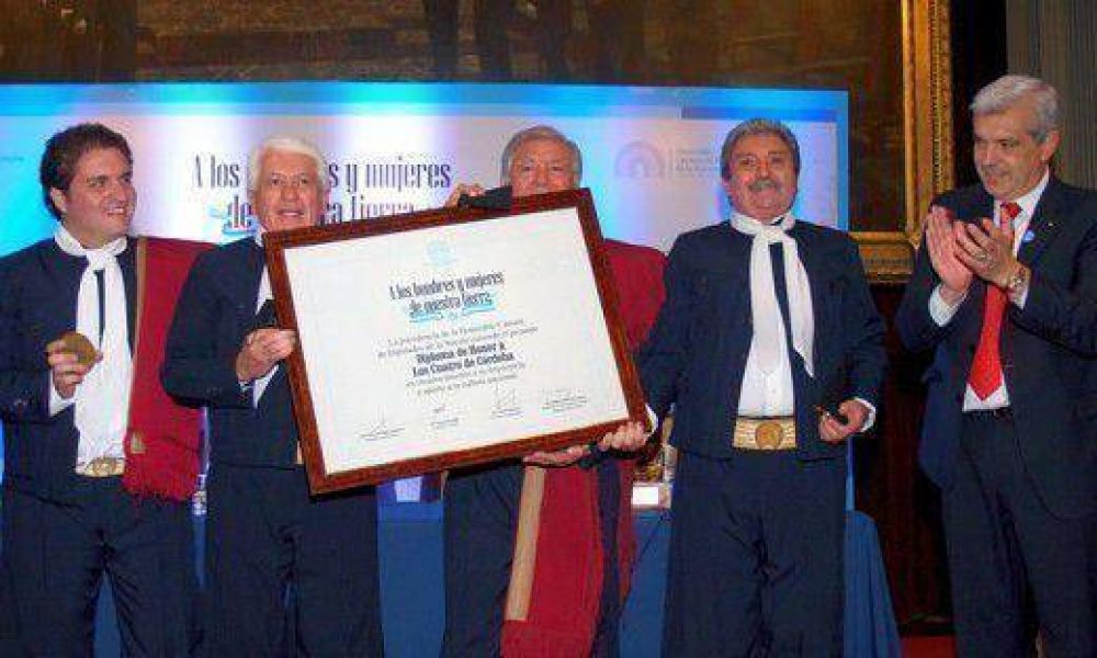 Los 4 de C�rdoba fueron distinguidos por la C�mara de Diputados de la Naci�n