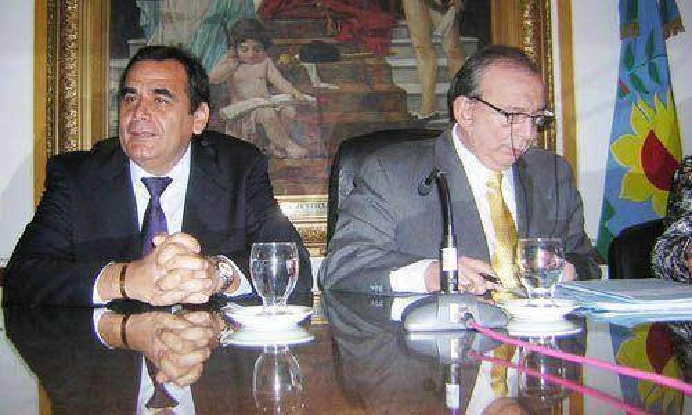 Confirman la formaci�n de un bloque molinista en el Consejo Escolar