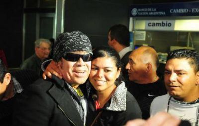 La Mona Jim�nez volvi�: torazo en rodeo ajeno