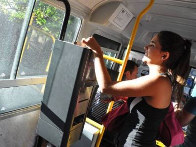 Prorrogan el pago con monedas para andar en colectivo