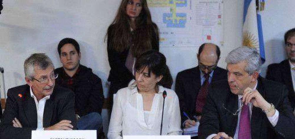 Afera llev� sus inquietudes al Congreso