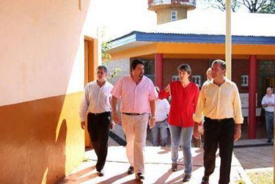 Closs inaugurar� obras de salud y un SUM en San Vicente y Arist�bulo del Valle