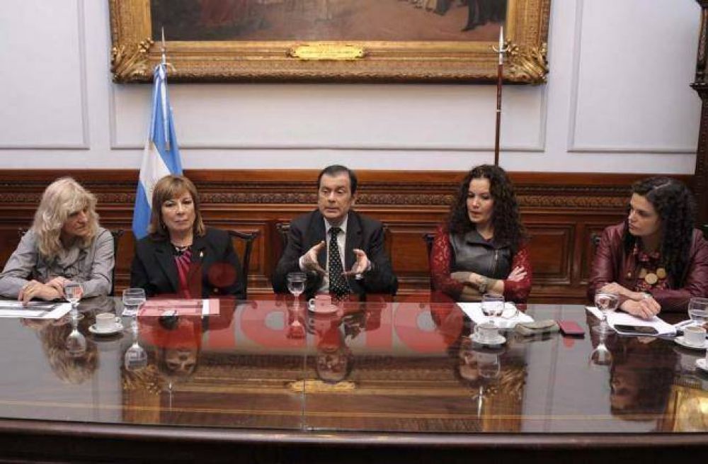 Zamora inst� a desarrollar definitivamente el NOA