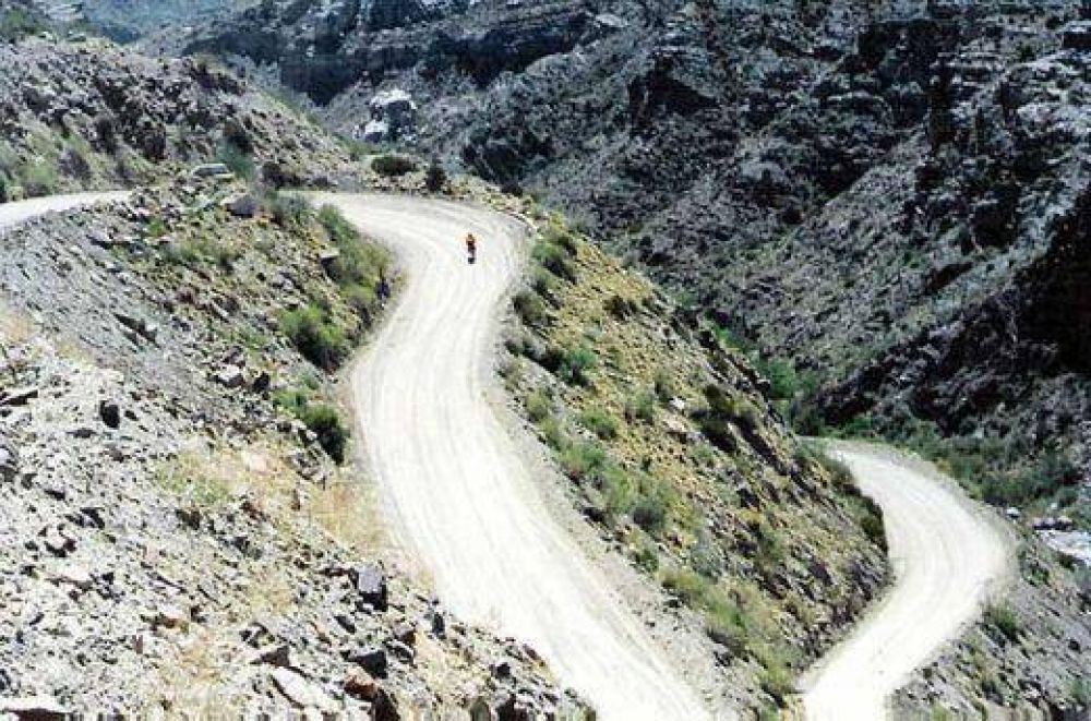 Nuevo corte en el Ca��n del Atuel