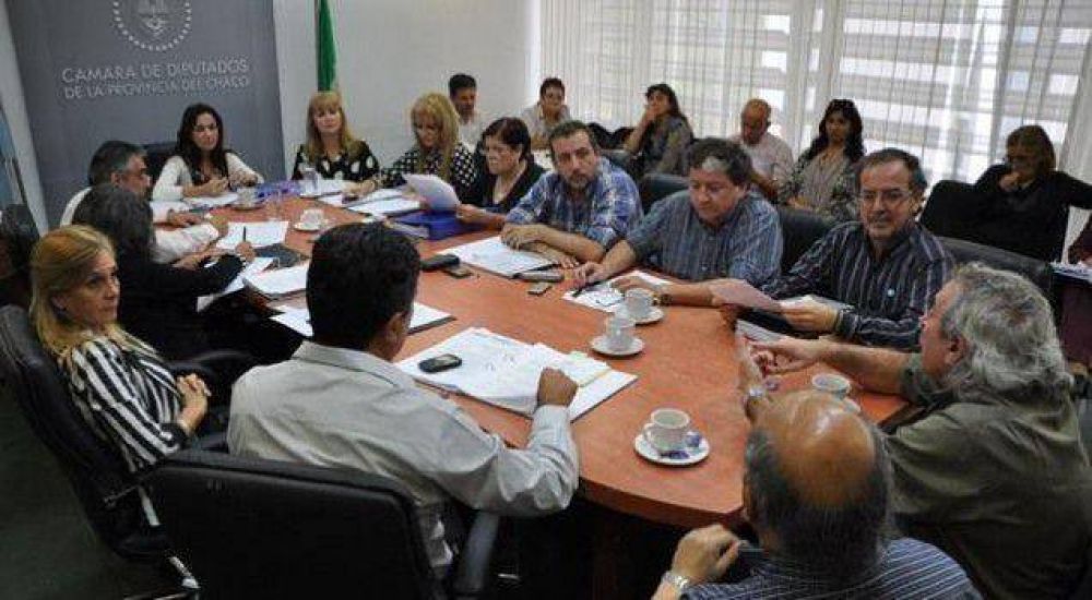 Atech impulsa el pago de bonificaci�n por t�tulo docente