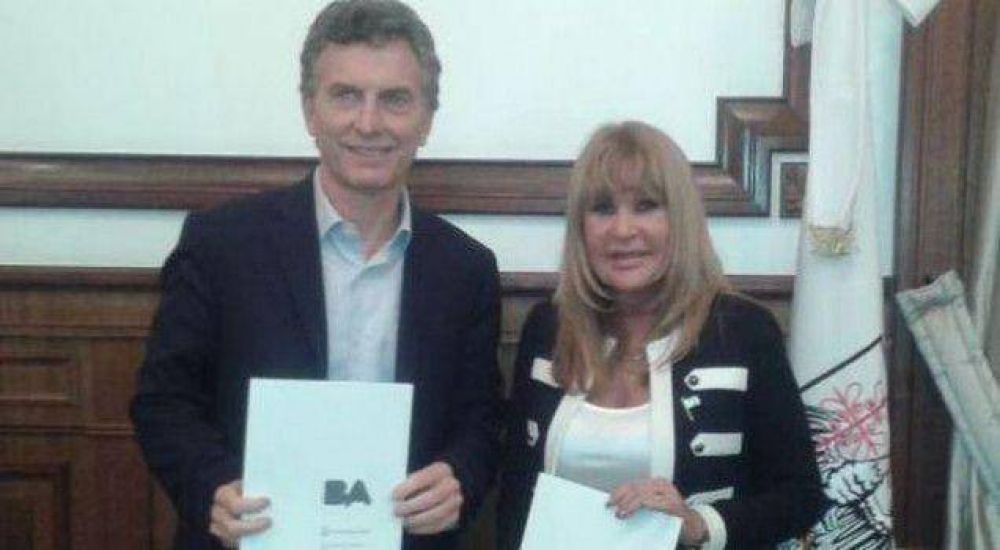 Aída Ayala se reunió con Macri y firmó convenios
