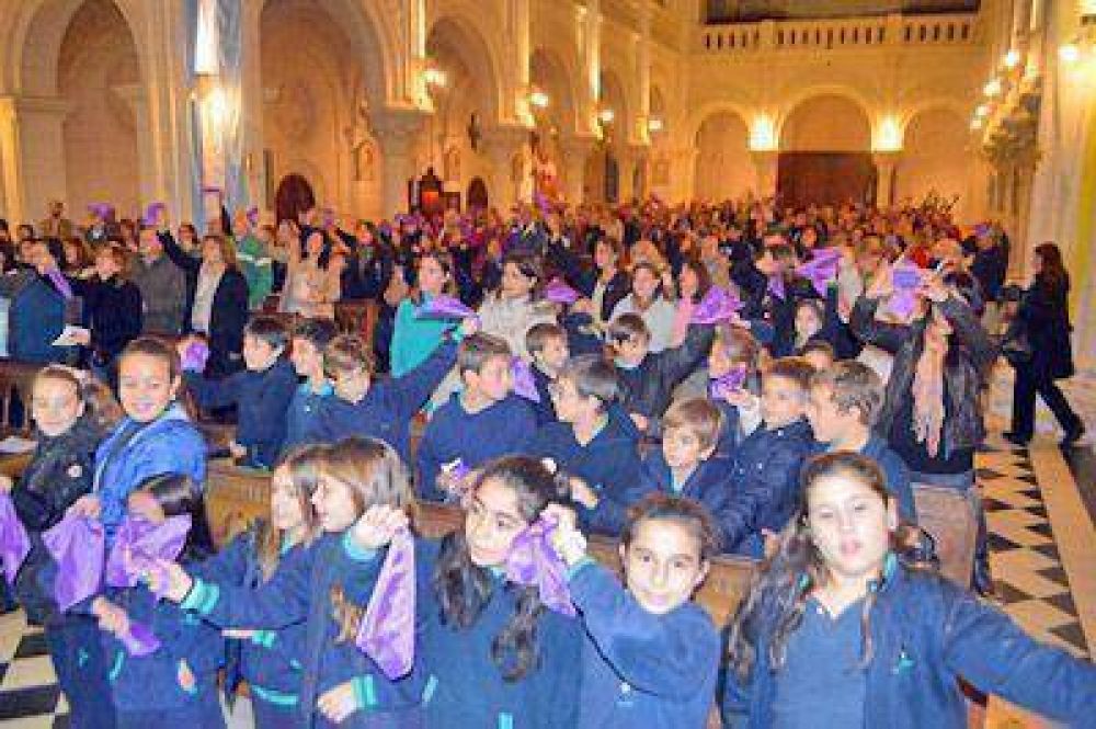 Numerosos fieles en las segundas fiestas patronales de la beata Mar�a Crescencia