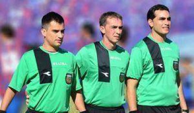 F�tbol local: Esperan soluci�n esta semana