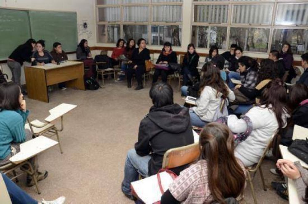 Estudiantes de Ciencias de la Educaci�n marchar�n contra la reforma
