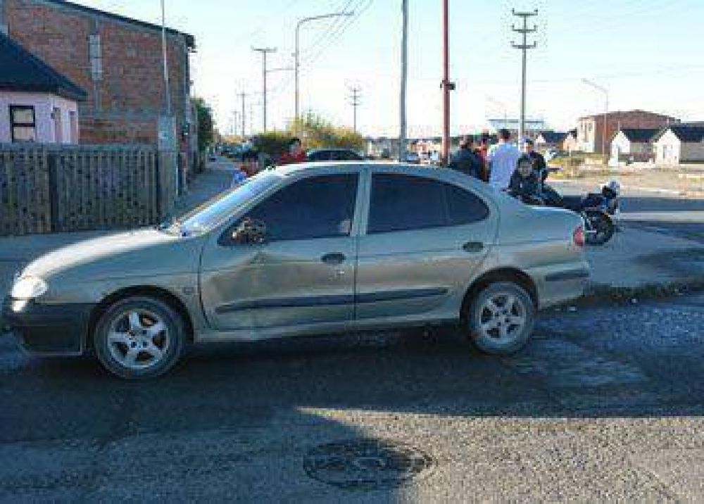 Les secuestraron los veh�culos tras protagonizar un choque