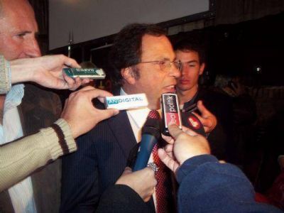 Dar�o Giustozzi visit� La Plata: �Est�n todos los ministerios inmersos en una campa�a y eso genera indignaci�n�
