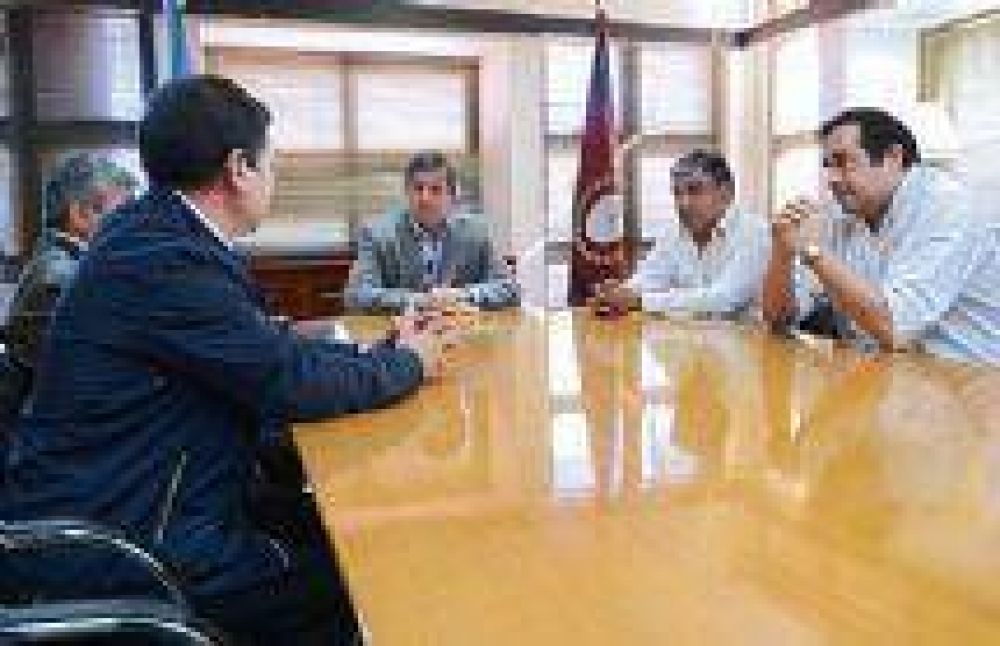 El Gobierno de Salta asistir� con un puente a�reo a la comunidad de Los Toldos