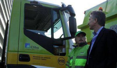 Basura: Acusan a Macri de beneficiar a Roggio y Pescarmona