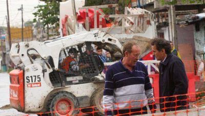 Katopodis supervis� obras de repavimentaci�n en Villa Libertad
