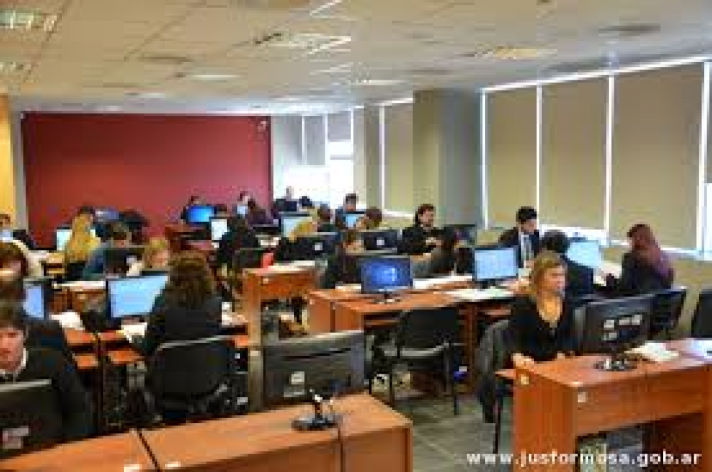 Rinden para cubrir dos cargos vacantes en el Poder Judicial