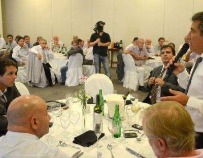 Urribarri pidi� m�s apoyo y anunci� cambios en Salud